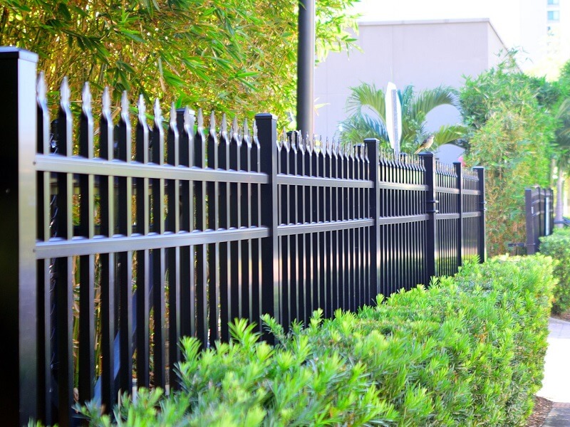 màu sơn hàng rào bê tông đẹp